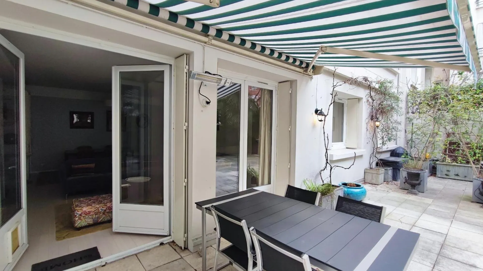 Ferienwohnung Avenue De Salonique - Paris 17 Apartment